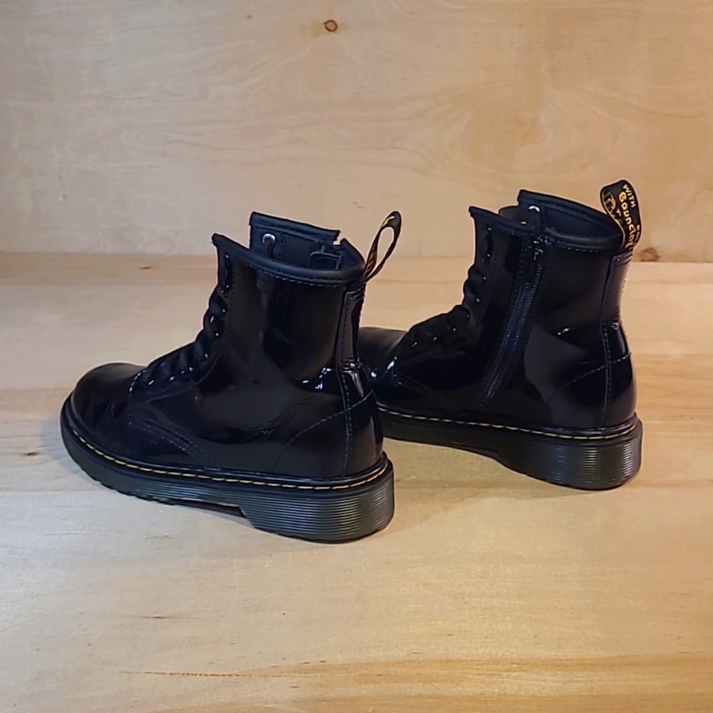Dr. Martens 1460 J Black Patent Leather Kids Boots Size 1 Youth - Picture 10 of 14